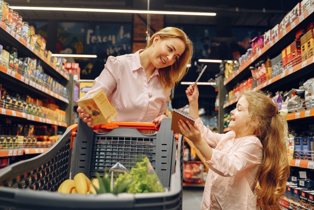 Lista de compras supermercado: saiba os itens principais e confira os preços para economizar